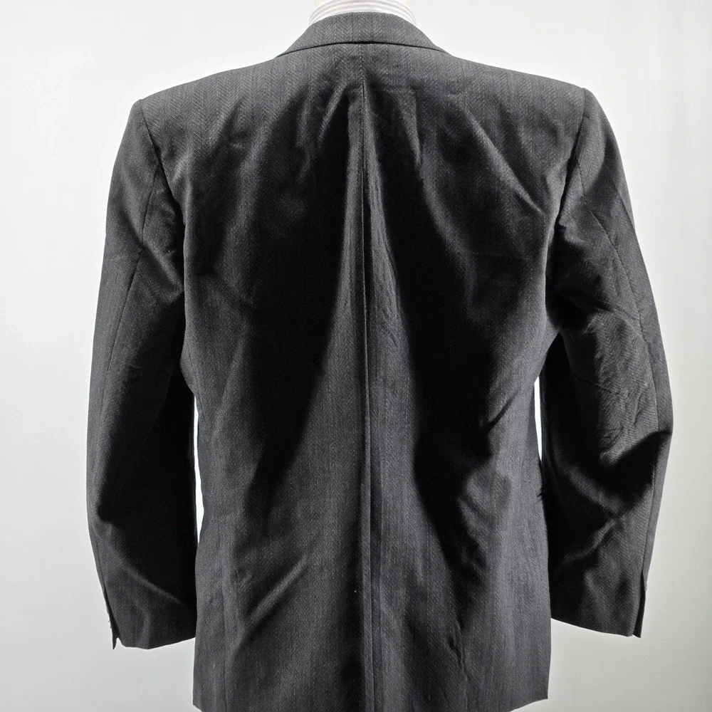 Classic Men's Gray Two-Piece Suit Jacket & Trousers